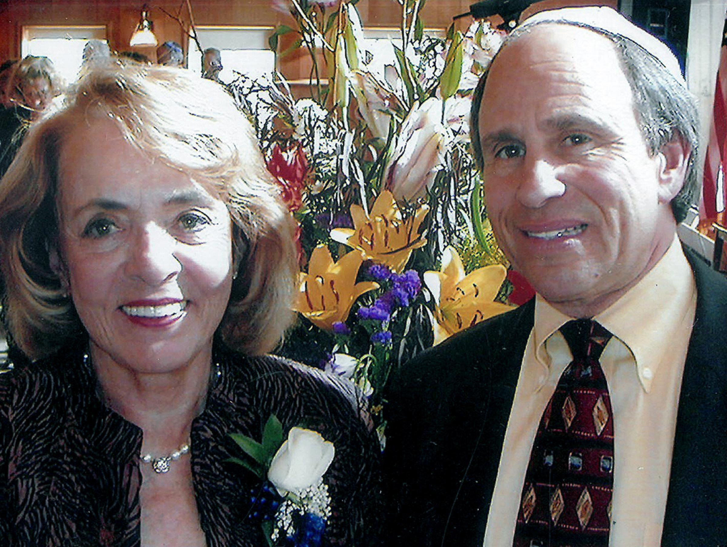 Joanne and Tommy Tanzer Together at Formal Event