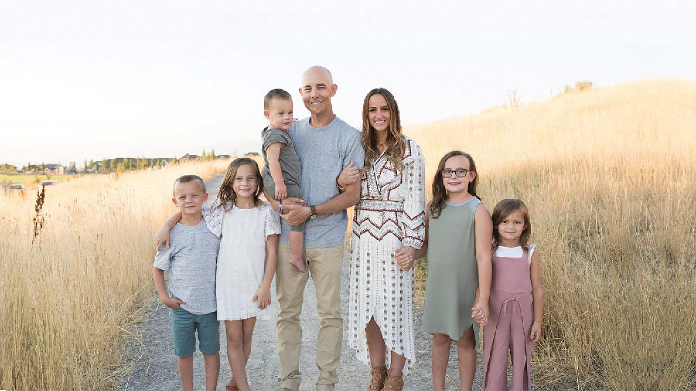 Jarem Hallows with wife and five children