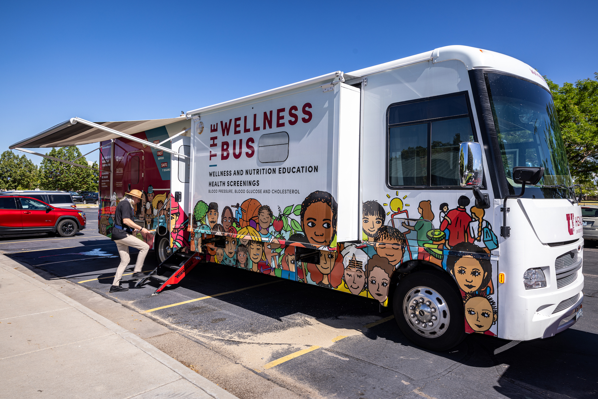 Healthy Start West Valley Wellness Bus