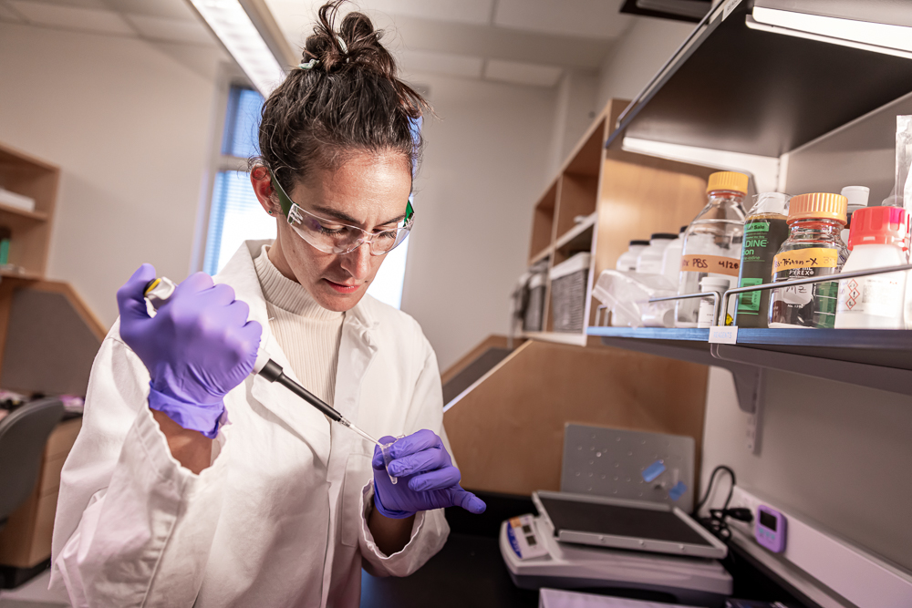 Moriel Zelikowsky, Ph.D., in Lab