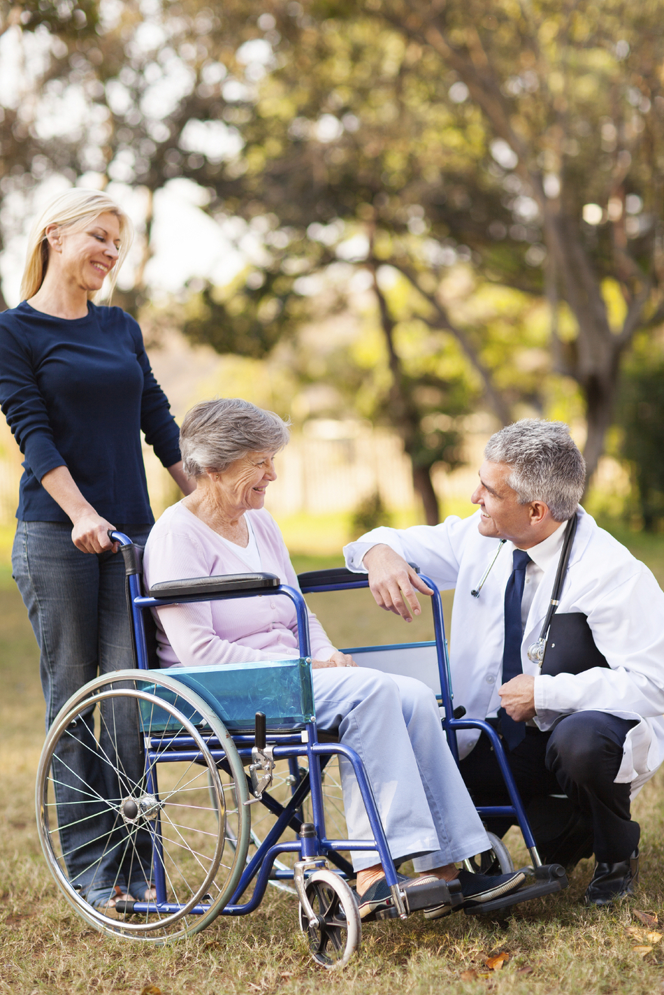How to Help and What to Look for When Accompanying an Older Adult to a Doctor