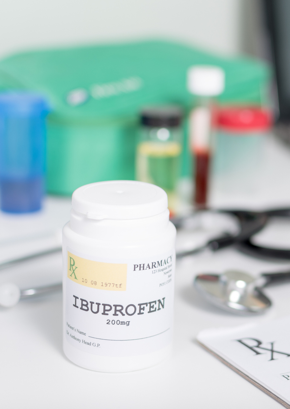 Health Hack: Ibuprofen Instead of Opioids
