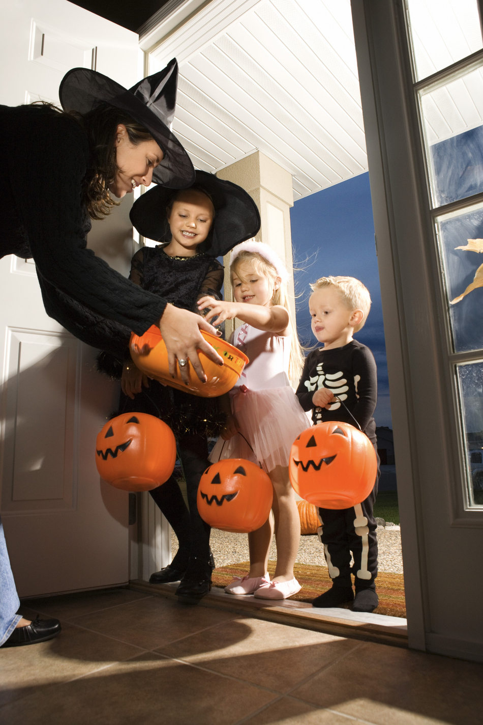 Three Healthier Alternatives to Handing Out Halloween Candy