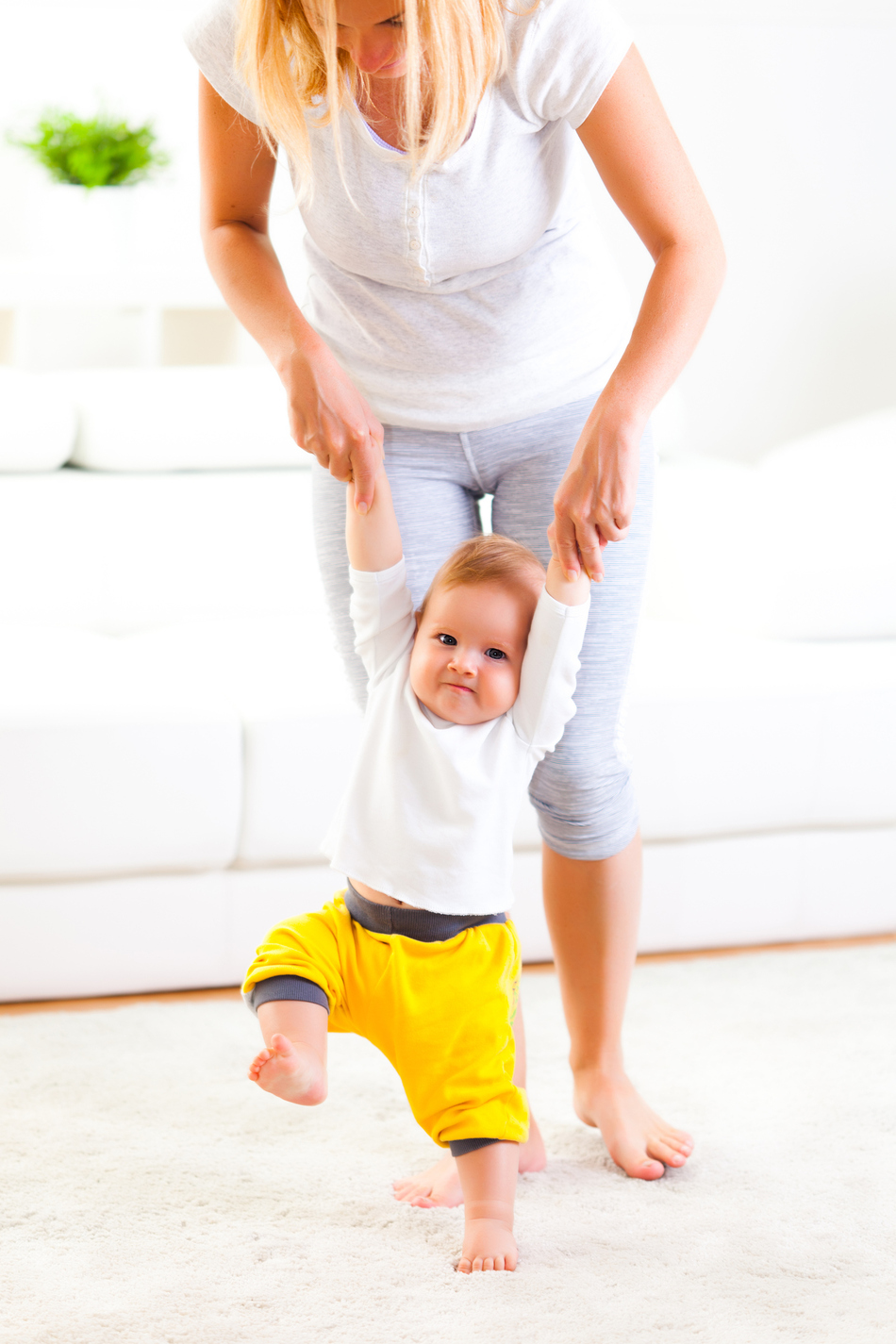 5 Important Developmental Milestones to Watch for in Your Infant